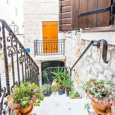 Quarto em Acomodações Particulares Stone House Srida *