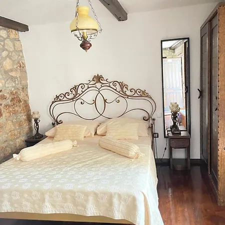 Stone House Srida Quarto em Acomodações Particulares *