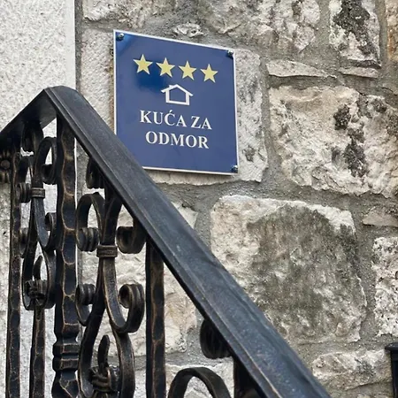 Stone House Srida Privatunterkunft *